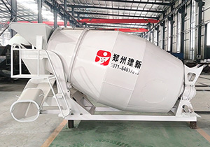 4方混凝土搅拌车